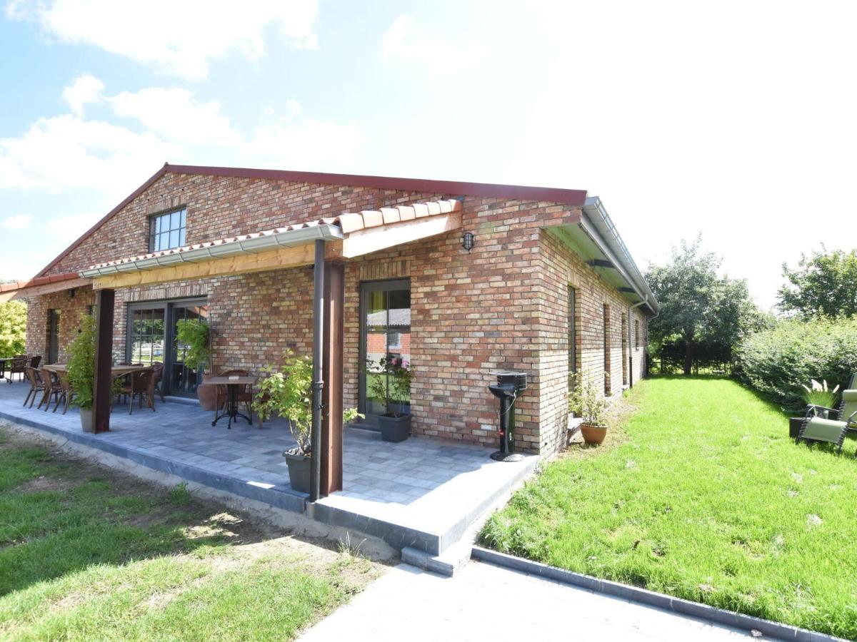 Tasteful Holiday Home In Sijsele Brugge With Garden Veldhoek Exterior foto